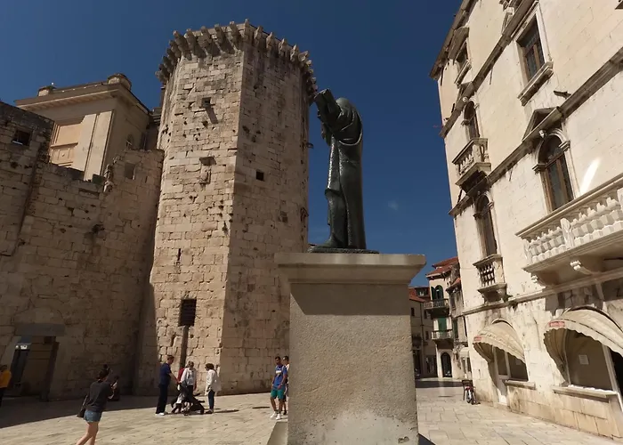 トップ センター