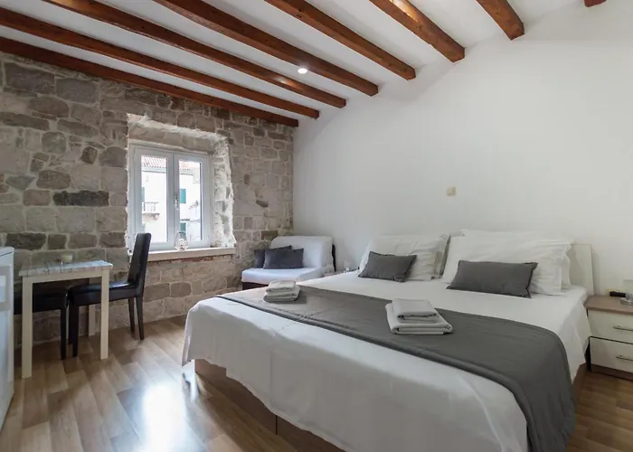 トップ センター 3*