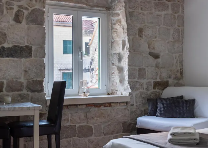 トップ センター 3*